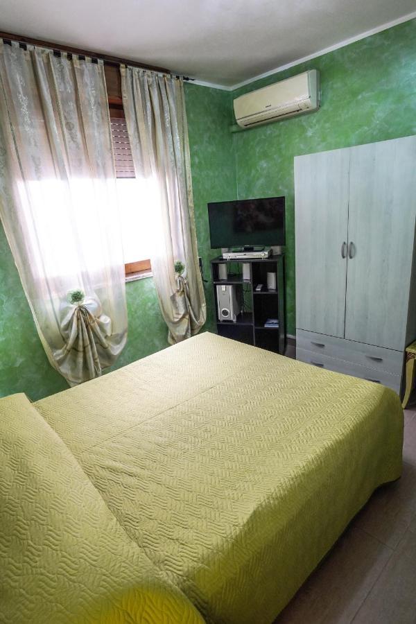 A Casa Di Lele Leilighet Porto Cesareo Eksteriør bilde