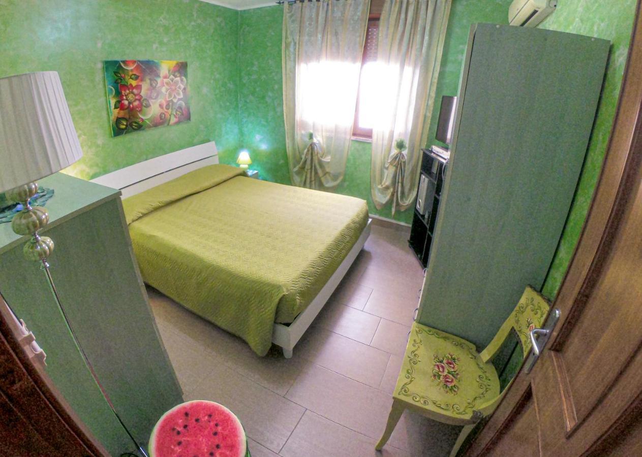 A Casa Di Lele Leilighet Porto Cesareo Eksteriør bilde